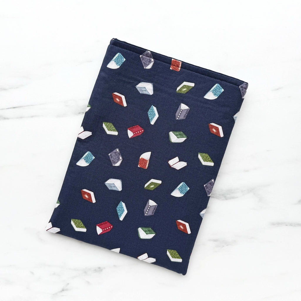 Bookworm - padded book sleeve, book pouch