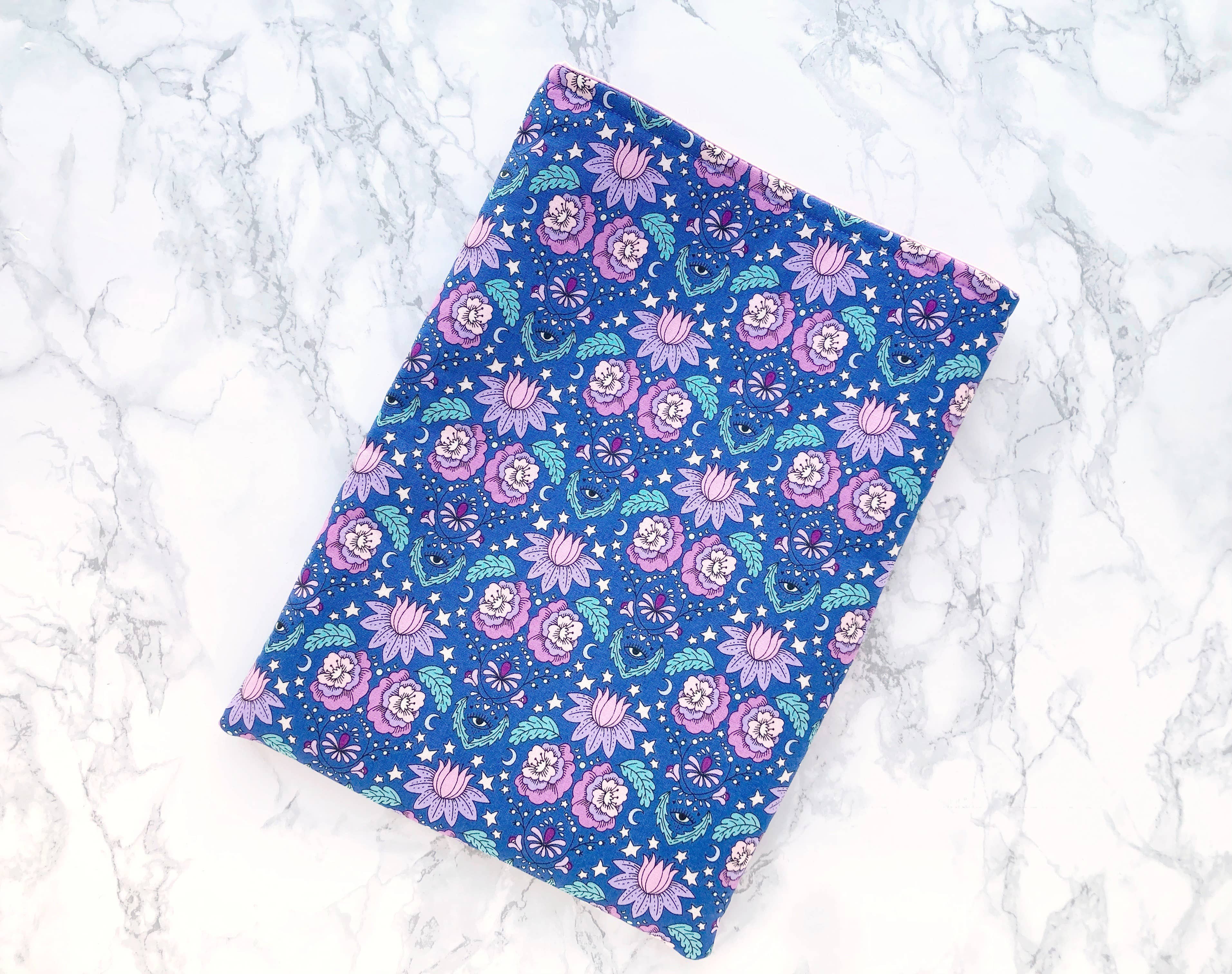 Oracle - padded book sleeve, book pouch