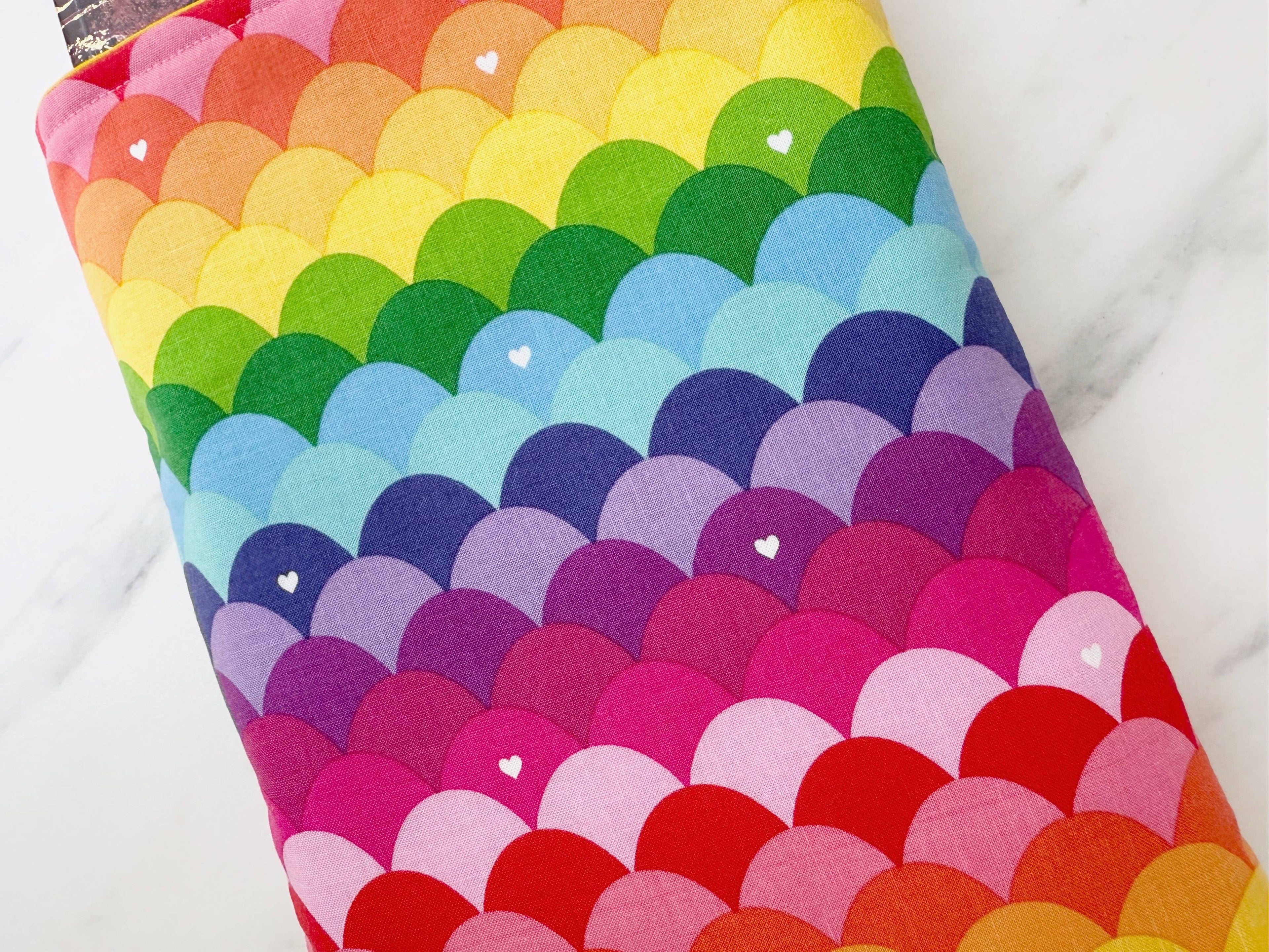 Rainbow scallops - padded book sleeve, book pouch