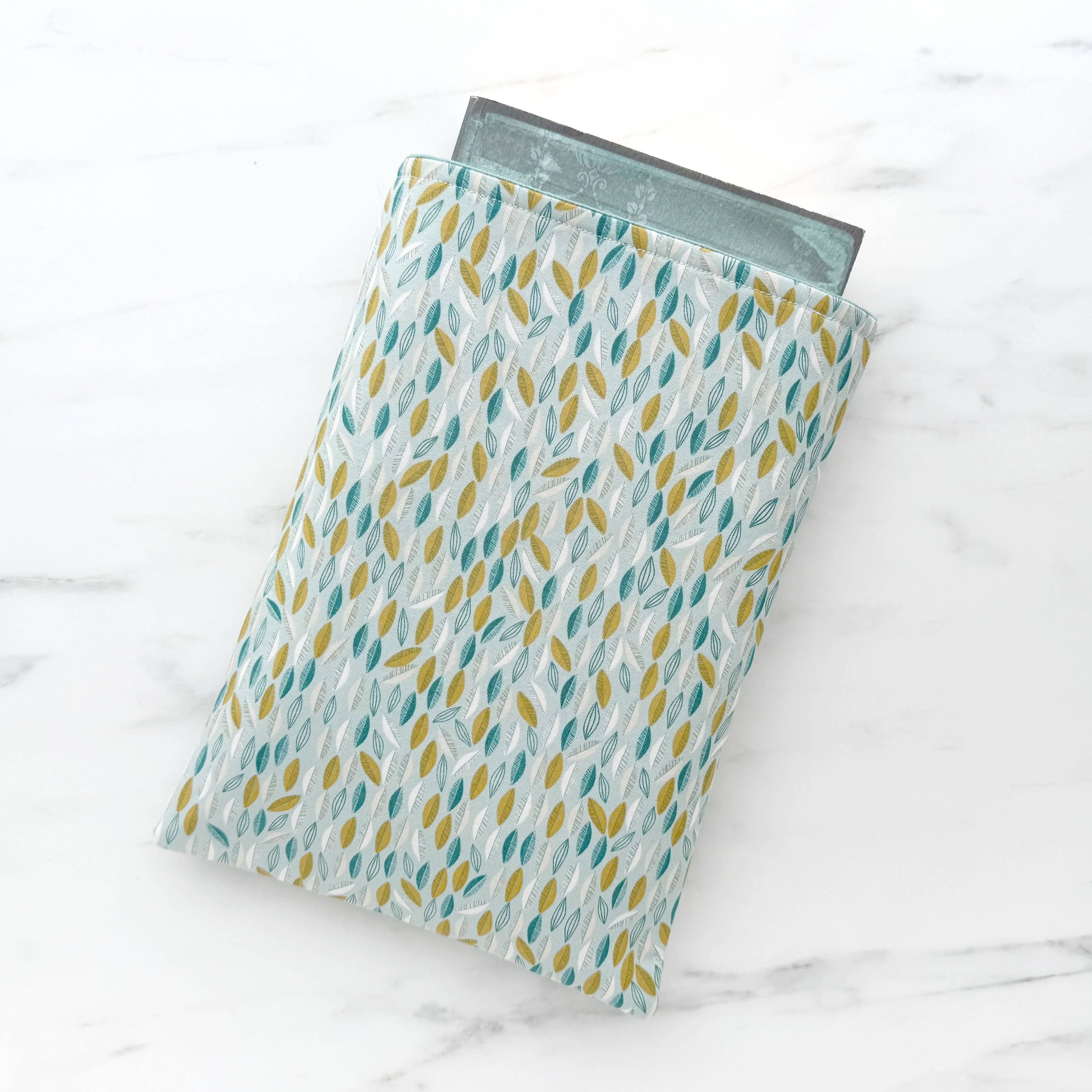 Leaf cascade - padded book sleeve, book pouch
