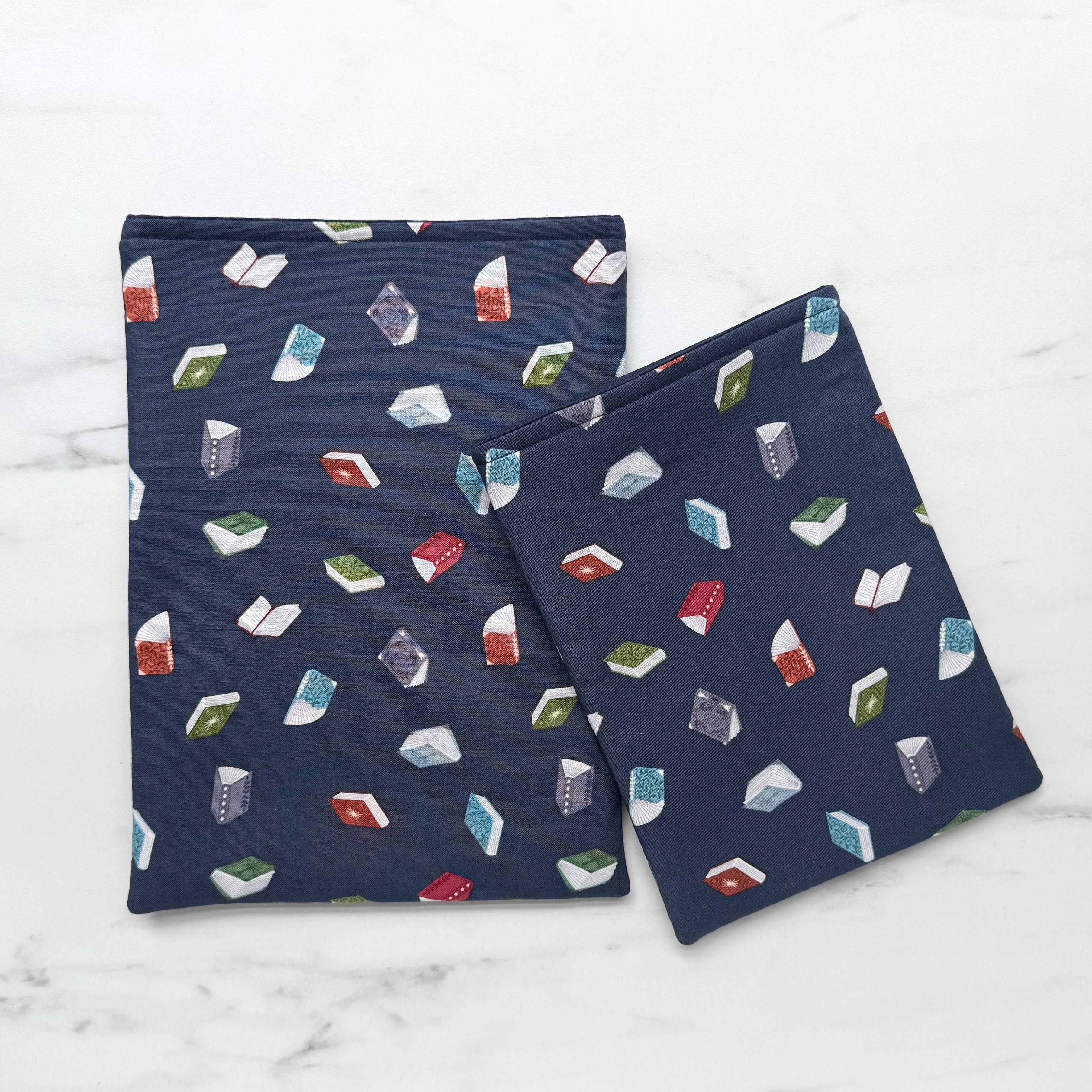 Bookworm - padded book sleeve, book pouch