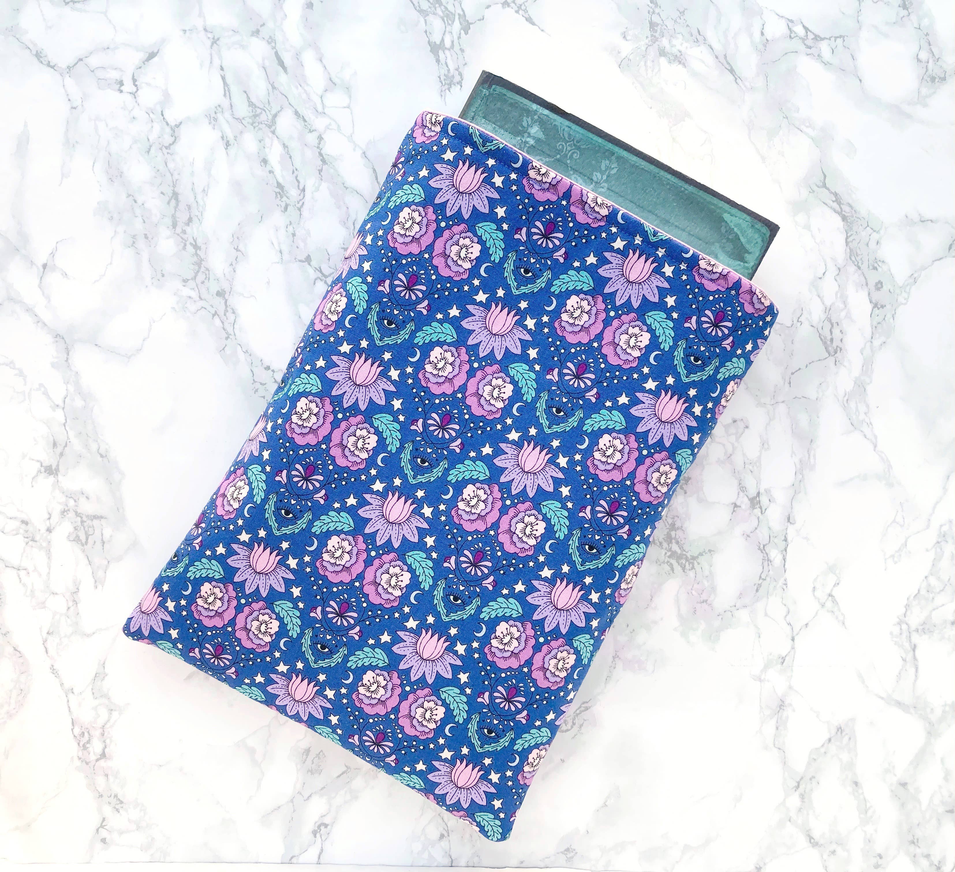 Oracle - padded book sleeve, book pouch