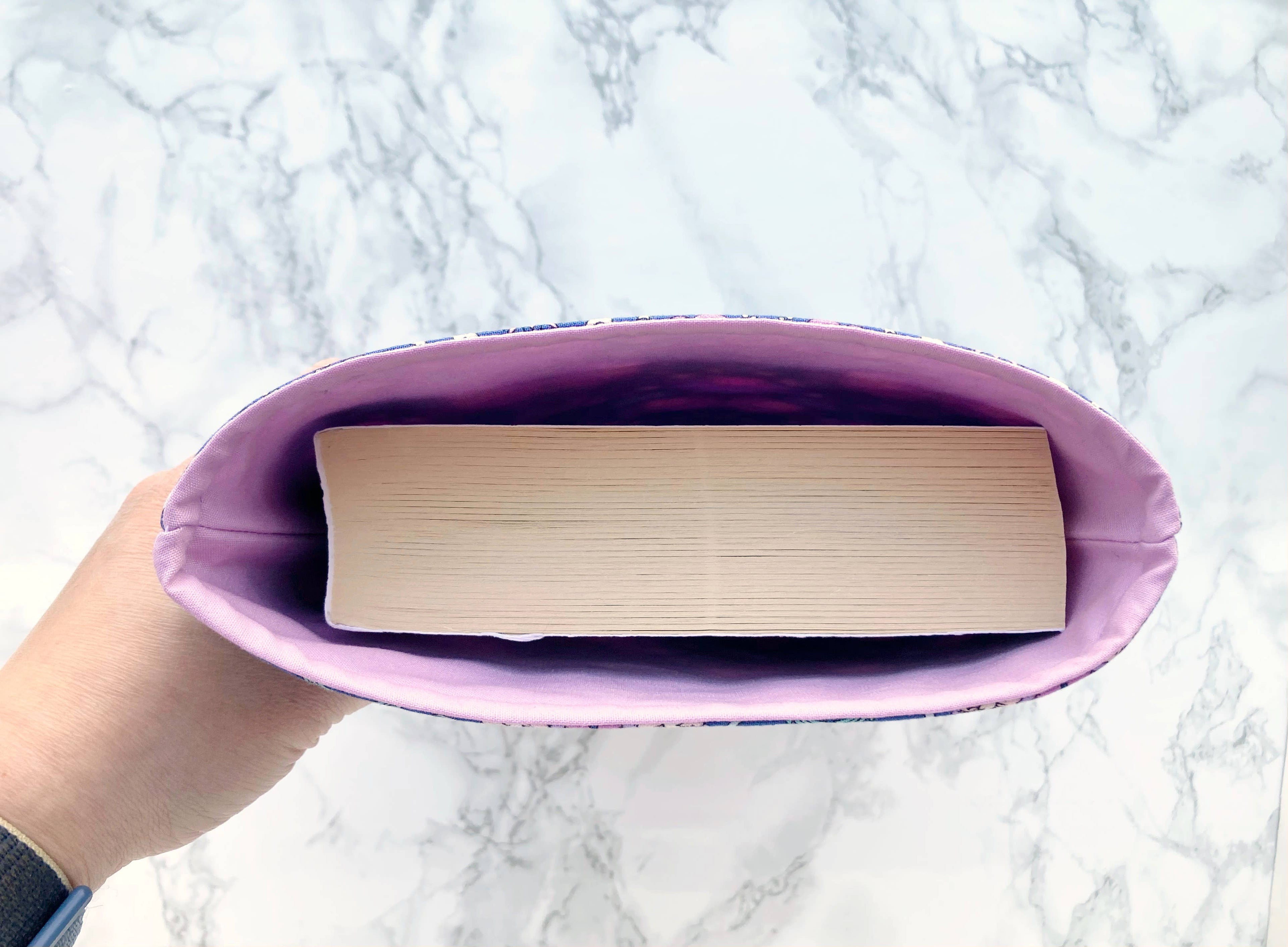 Oracle - padded book sleeve, book pouch